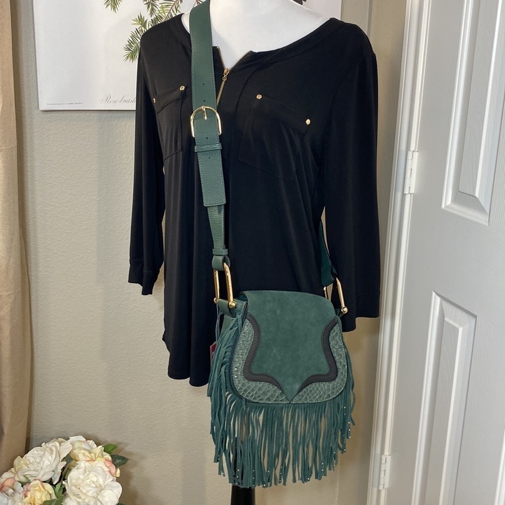 VINCE Camuto Tal Fringe Crossbody Bag Purse Evergreen